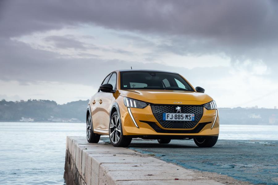  Peugeot 208 GT-Line 2019 года  (WW) (фото 37 из 56)